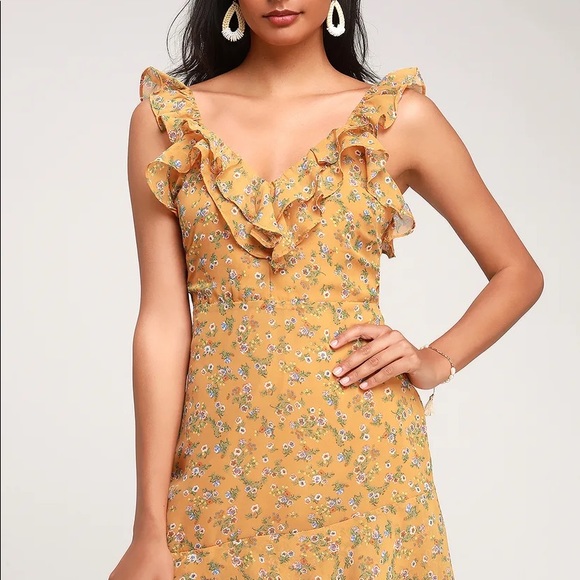 NWT Lulu’s Yellow Floral Prairie Dress - Picture 3 of 6